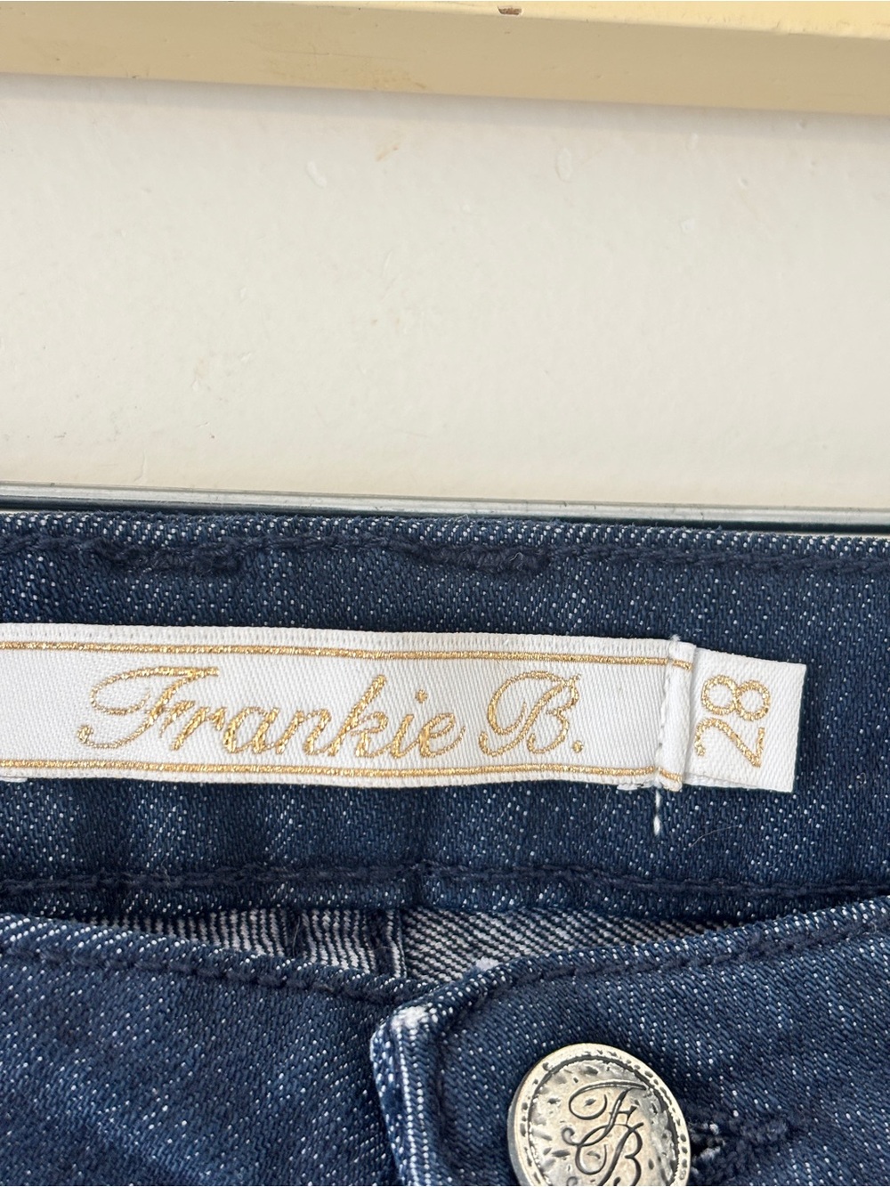 Frankie B. Low Rise Bootcut Jeans in Frisco Blue Size 28 - Picture 9 of 13